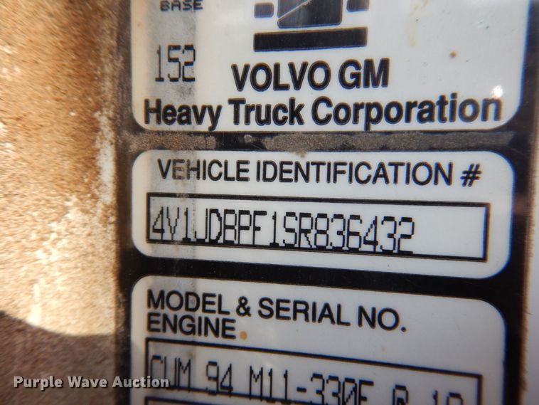 image for item MW9304 1995 White GMC WG  fertilizer delivery truck