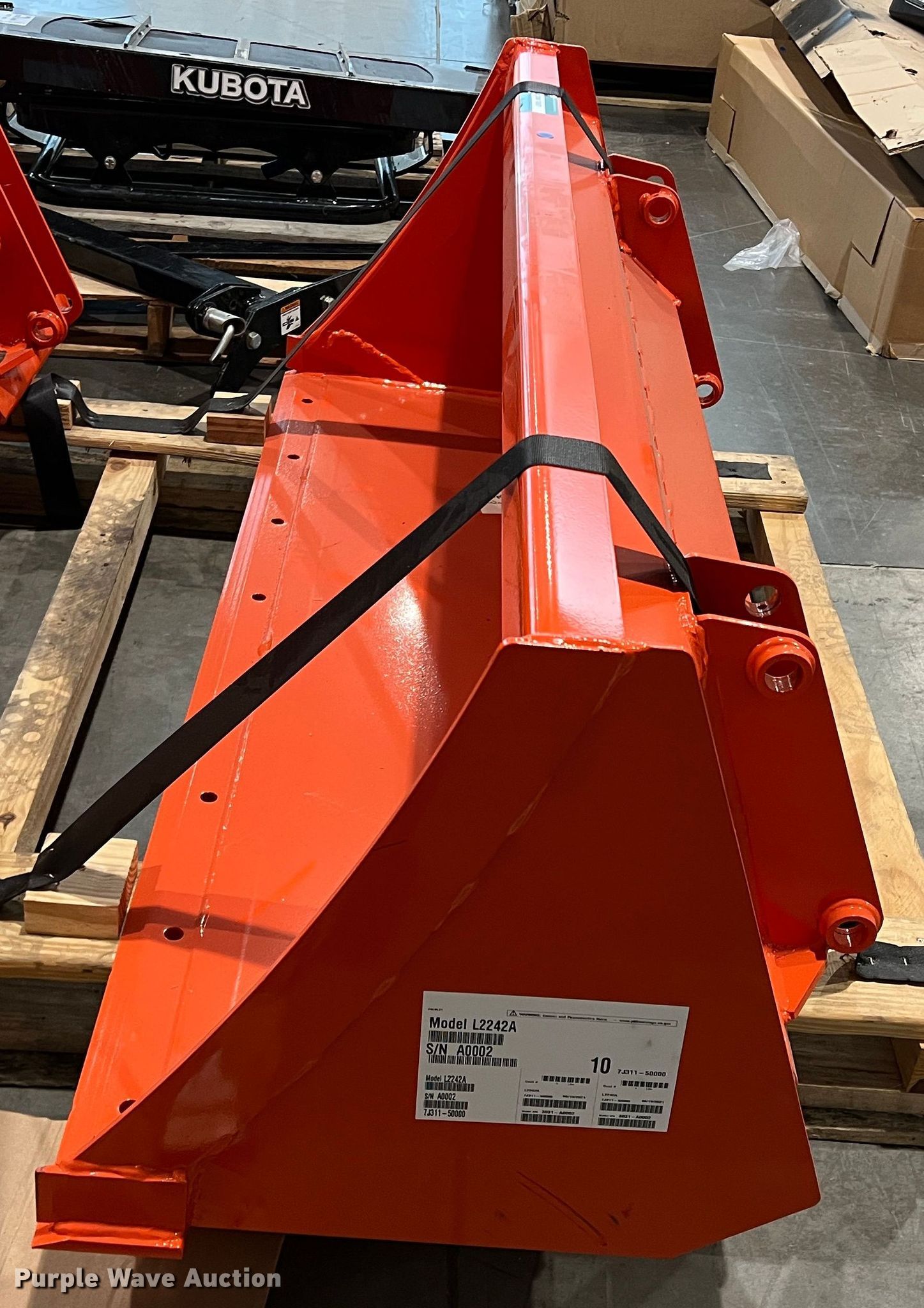 Kubota L2242A bucket in Grapevine, TX Item DK7202 sold Purple Wave