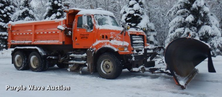 image for item AF9336 2003 Sterling LT9500  dump truck