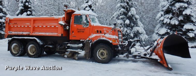 image for item AF9336 2003 Sterling LT9500  dump truck