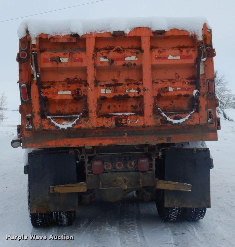 image for item AF9336 2003 Sterling LT9500  dump truck