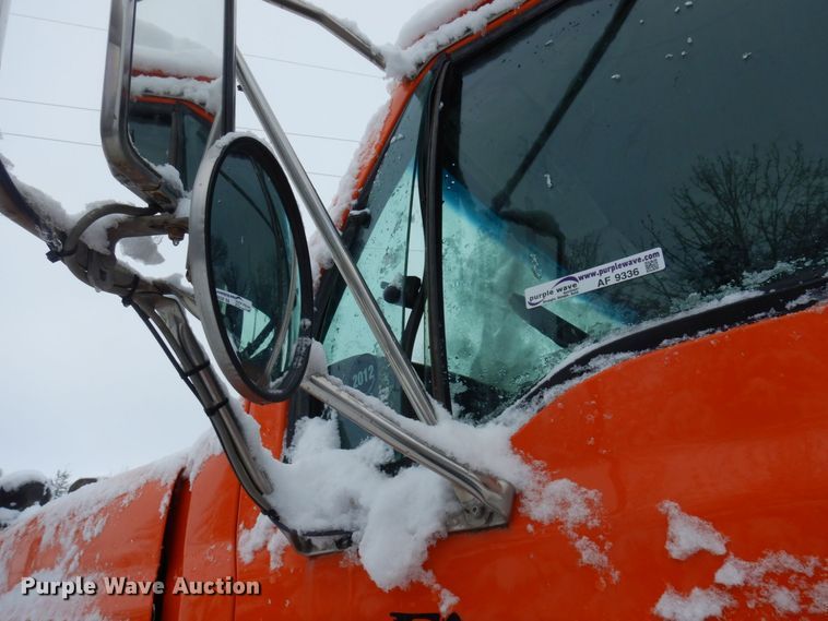 image for item AF9336 2003 Sterling LT9500  dump truck