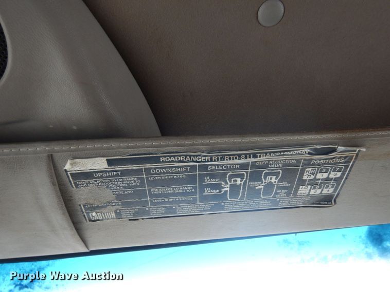 image for item AF9336 2003 Sterling LT9500  dump truck