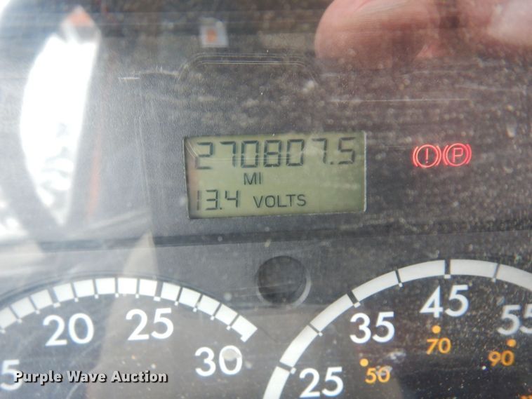 image for item AF9336 2003 Sterling LT9500  dump truck