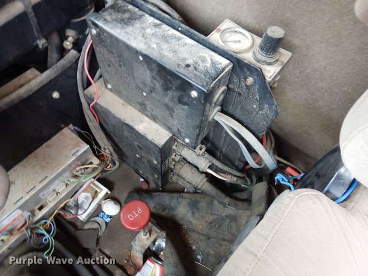 image for item AF9336 2003 Sterling LT9500  dump truck