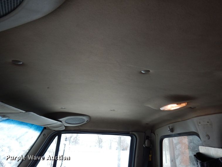 image for item AF9336 2003 Sterling LT9500  dump truck