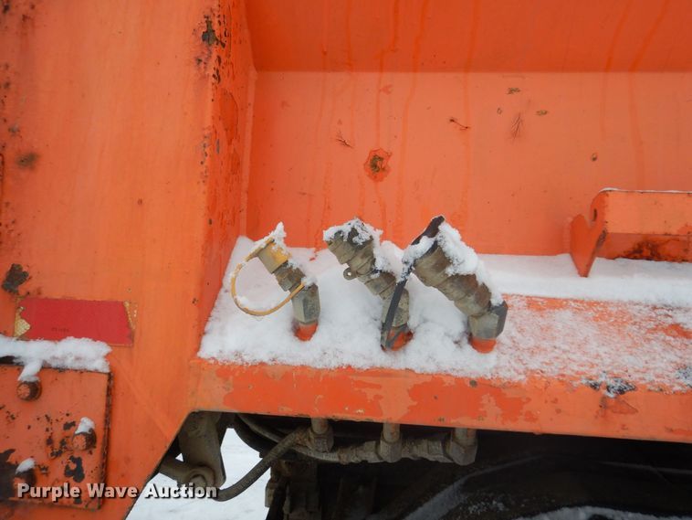 image for item AF9336 2003 Sterling LT9500  dump truck