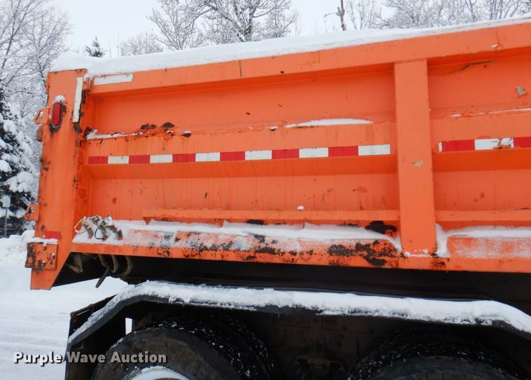 image for item AF9336 2003 Sterling LT9500  dump truck