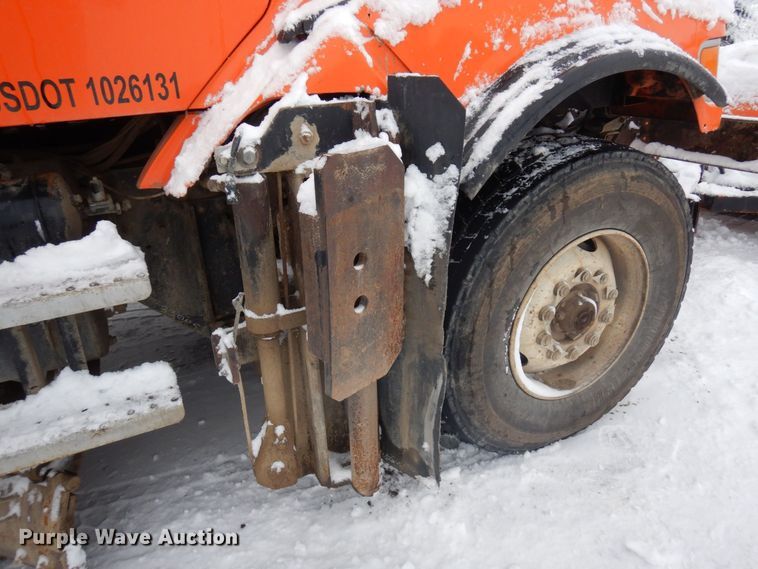 image for item AF9336 2003 Sterling LT9500  dump truck