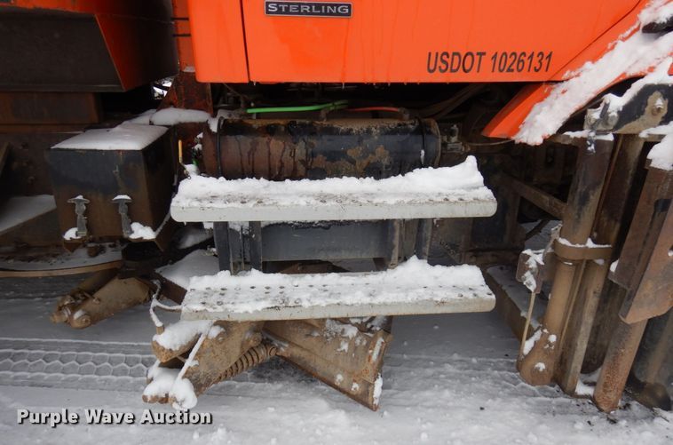 image for item AF9336 2003 Sterling LT9500  dump truck