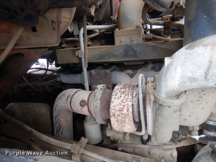 image for item AF9336 2003 Sterling LT9500  dump truck