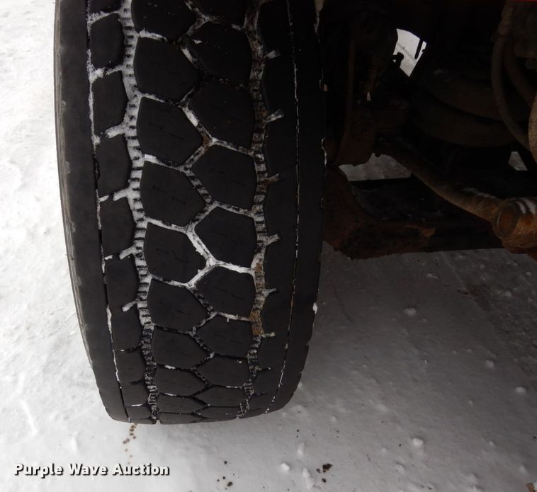 image for item AF9336 2003 Sterling LT9500  dump truck