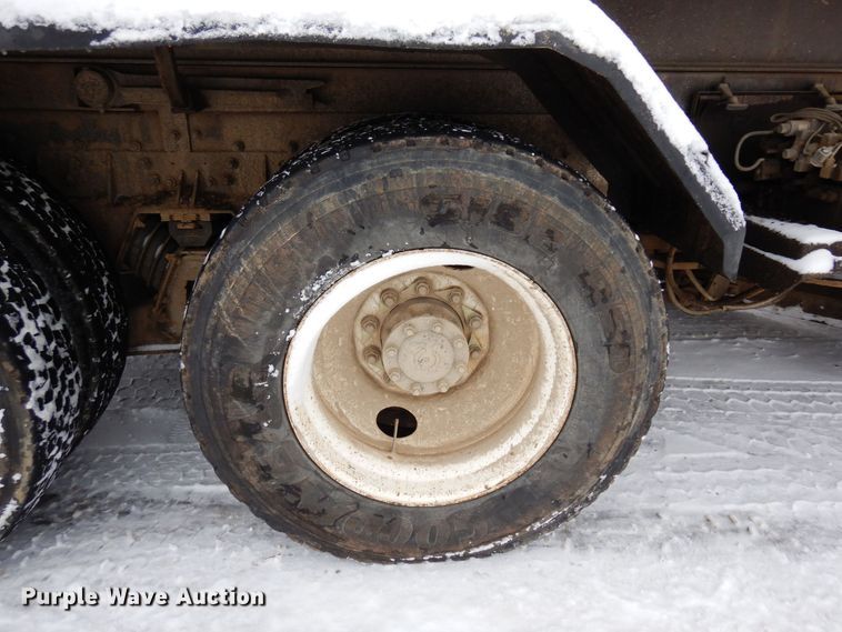 image for item AF9336 2003 Sterling LT9500  dump truck