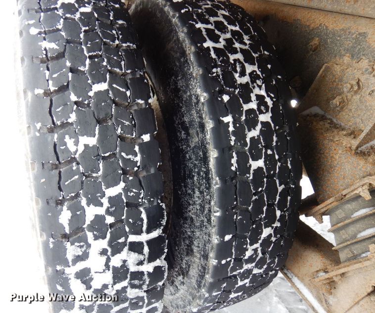 image for item AF9336 2003 Sterling LT9500  dump truck