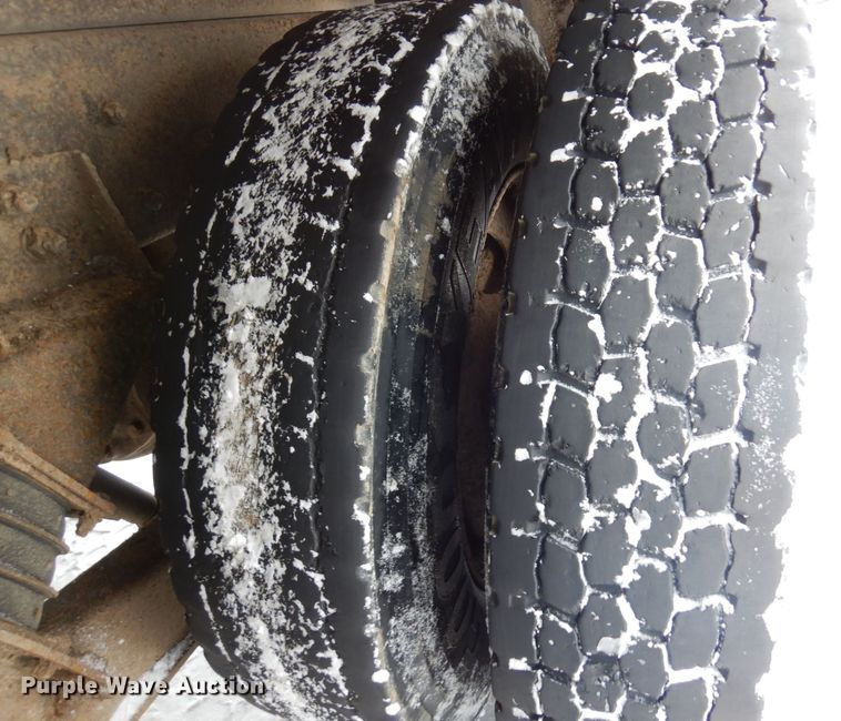 image for item AF9336 2003 Sterling LT9500  dump truck