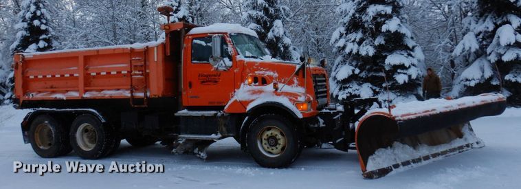 image for item AF9337 2002 Sterling LT9500  dump truck
