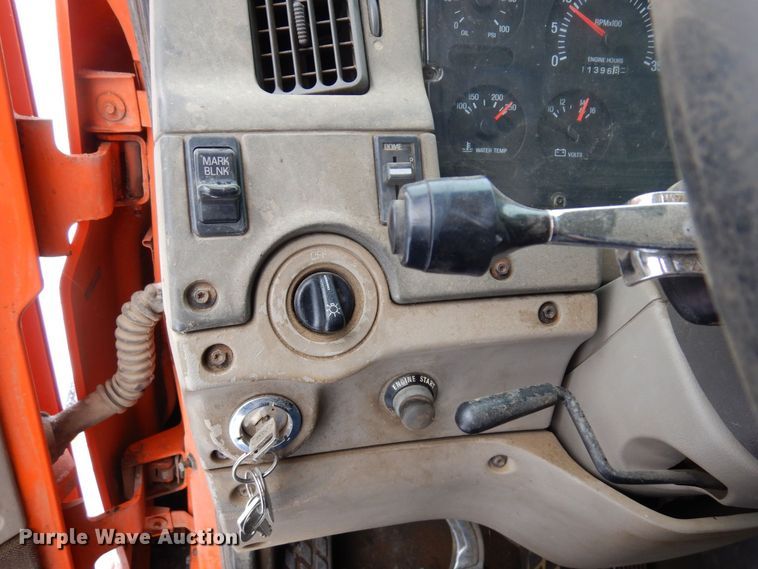 image for item AF9337 2002 Sterling LT9500  dump truck