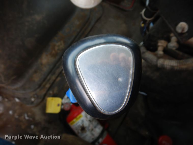 image for item AF9337 2002 Sterling LT9500  dump truck