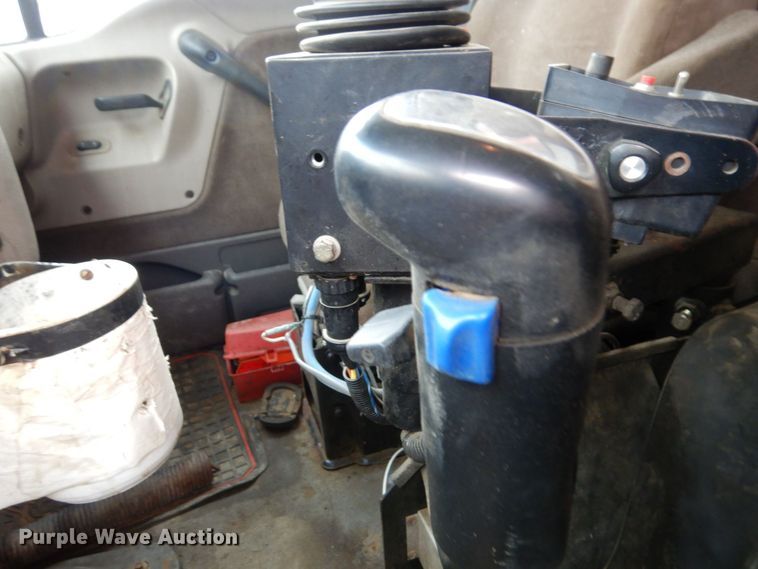 image for item AF9337 2002 Sterling LT9500  dump truck