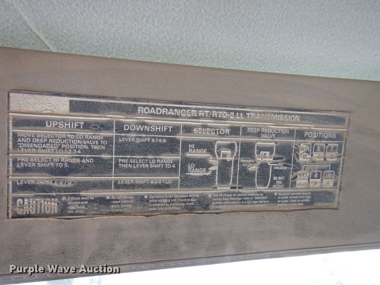 image for item AF9337 2002 Sterling LT9500  dump truck