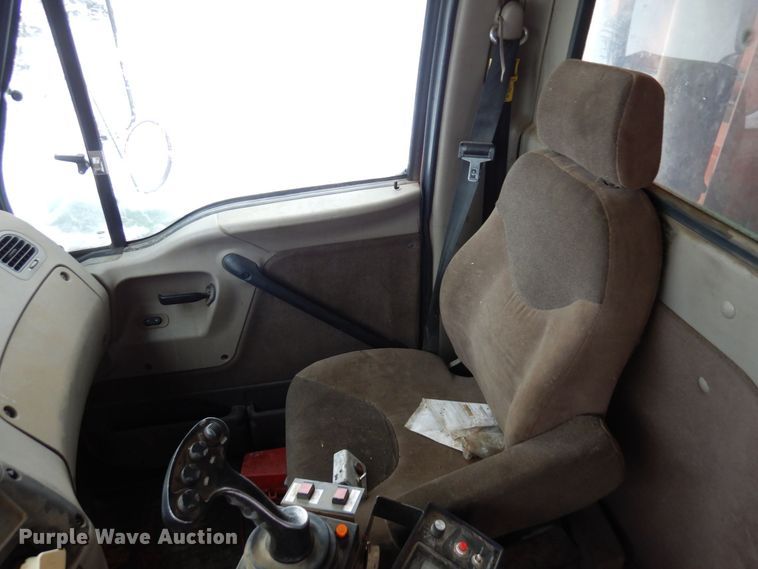 image for item AF9337 2002 Sterling LT9500  dump truck