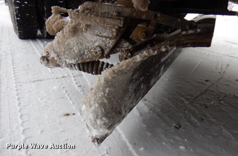 image for item AF9337 2002 Sterling LT9500  dump truck