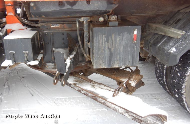 image for item AF9337 2002 Sterling LT9500  dump truck