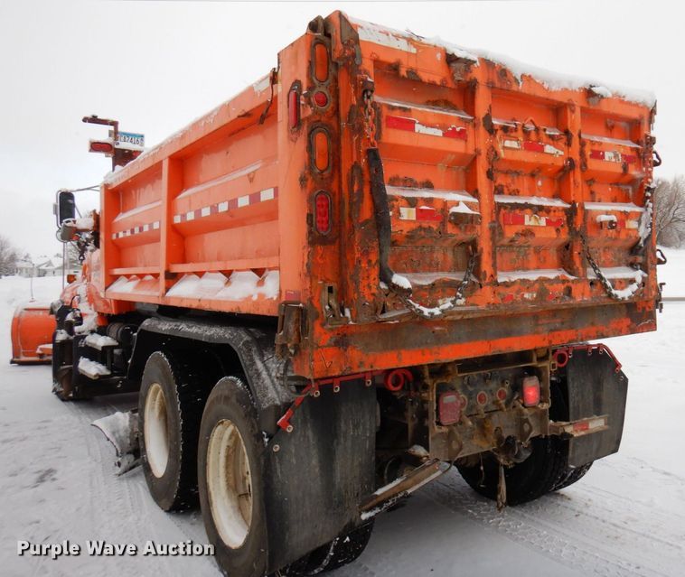 image for item AF9337 2002 Sterling LT9500  dump truck