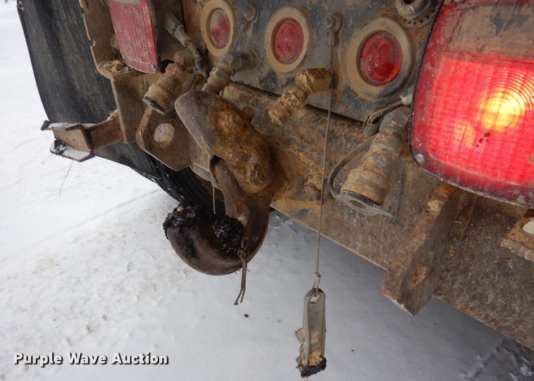 image for item AF9337 2002 Sterling LT9500  dump truck