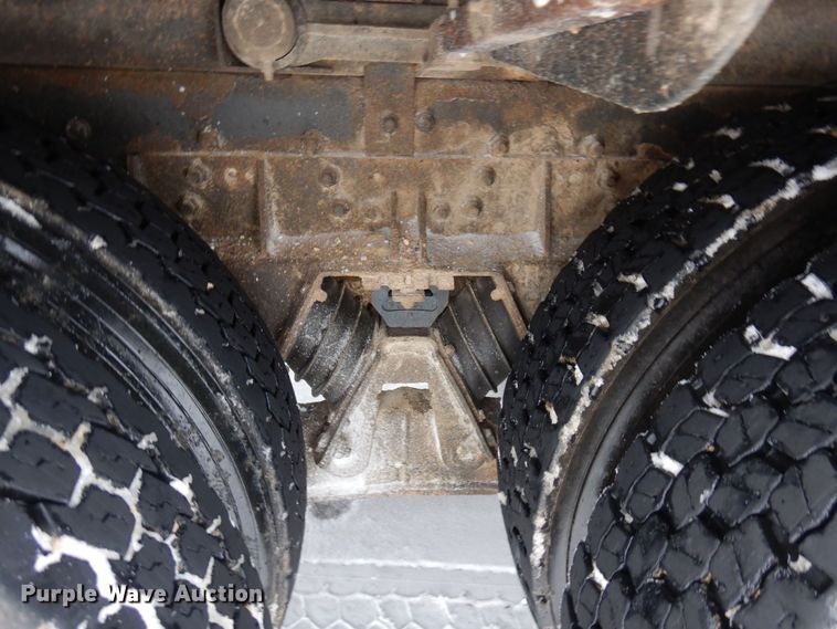 image for item AF9337 2002 Sterling LT9500  dump truck