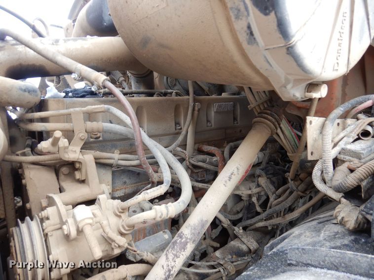 image for item AF9337 2002 Sterling LT9500  dump truck