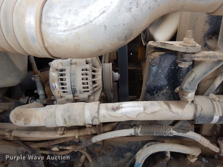 image for item AF9337 2002 Sterling LT9500  dump truck