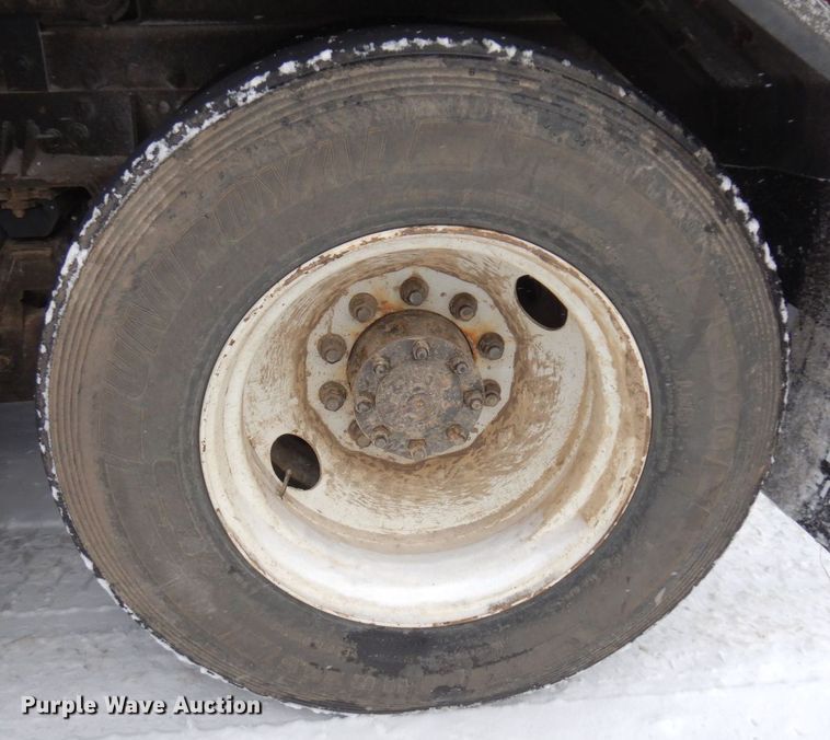 image for item AF9337 2002 Sterling LT9500  dump truck