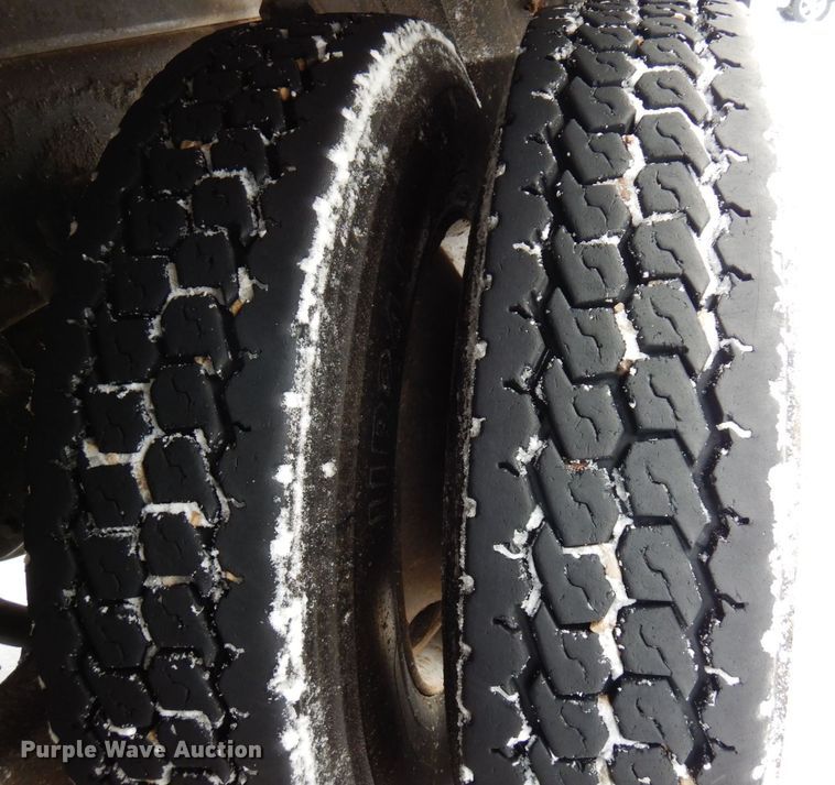 image for item AF9337 2002 Sterling LT9500  dump truck