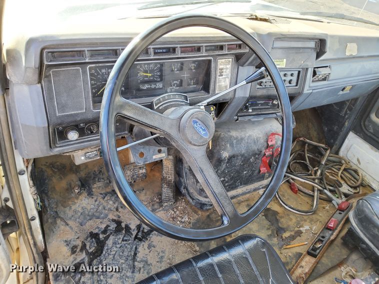 image for item DL2287 1990 Ford F800  dump flatbed pickup truck