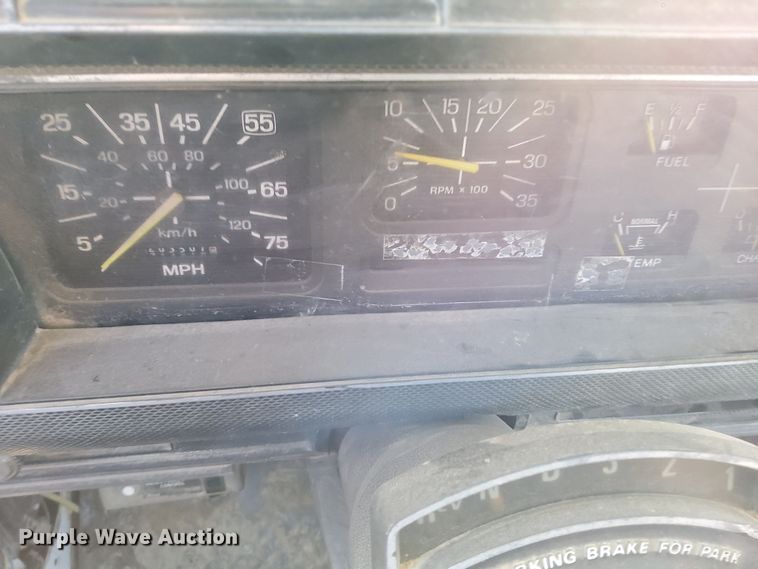 image for item DL2287 1990 Ford F800  dump flatbed pickup truck