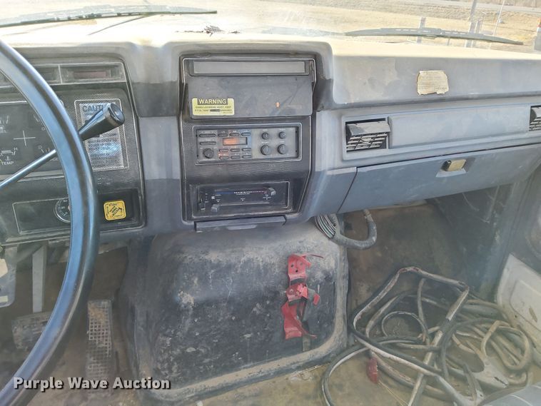 image for item DL2287 1990 Ford F800  dump flatbed pickup truck