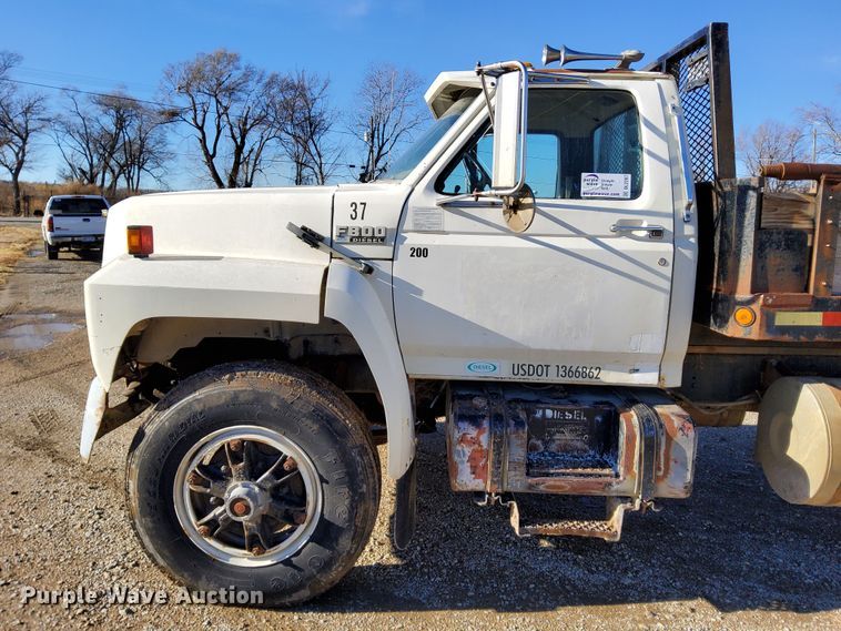 image for item DL2287 1990 Ford F800  dump flatbed pickup truck