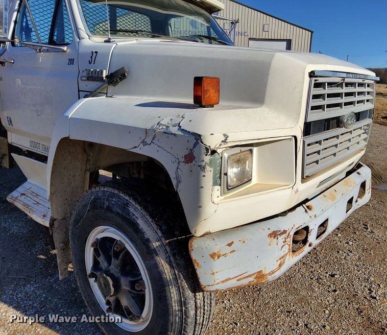 image for item DL2287 1990 Ford F800  dump flatbed pickup truck