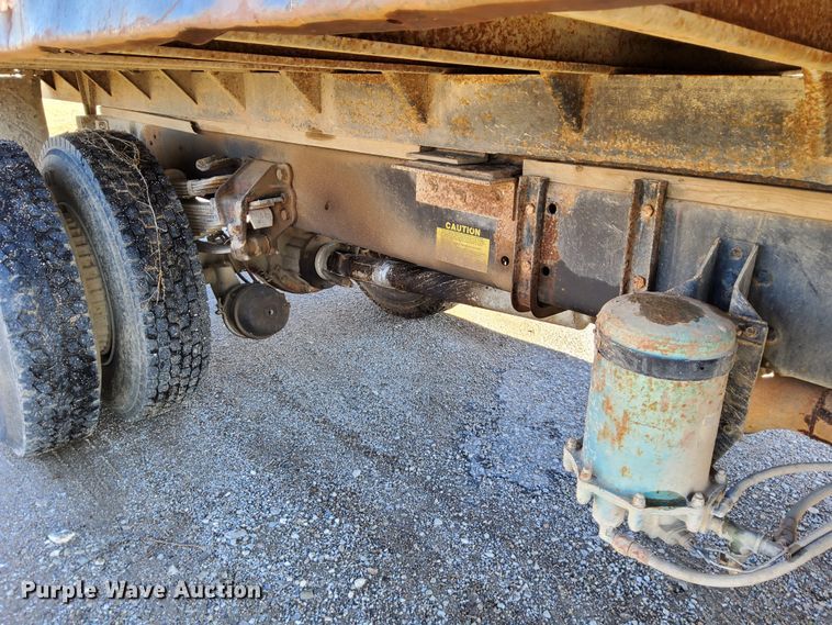 image for item DL2287 1990 Ford F800  dump flatbed pickup truck