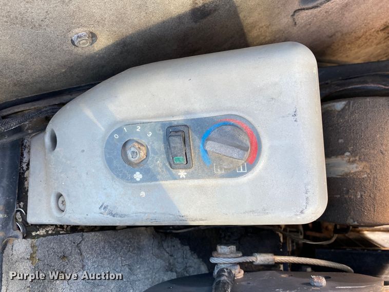 image for item DN8138 2005 Bobcat 430HAG  mini excavator