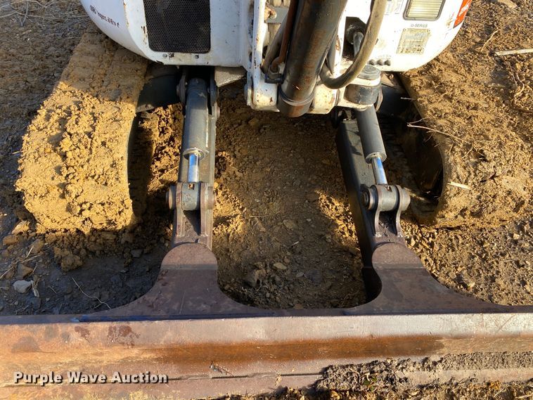 image for item DN8138 2005 Bobcat 430HAG  mini excavator