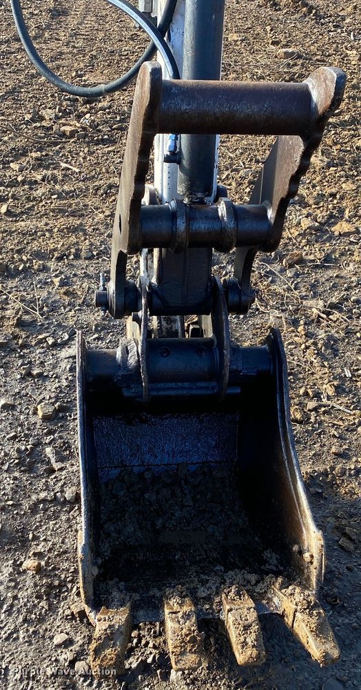 image for item DN8138 2005 Bobcat 430HAG  mini excavator