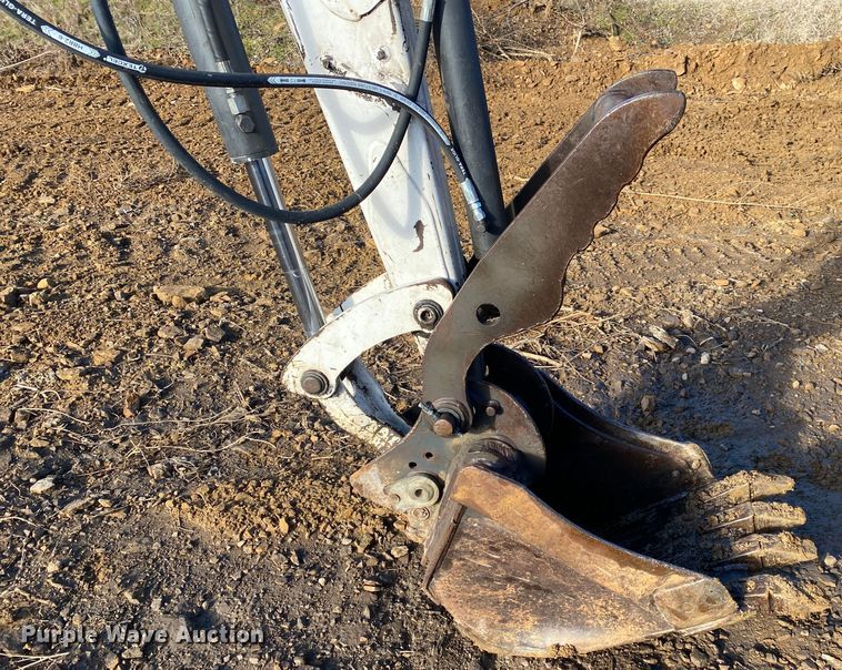 image for item DN8138 2005 Bobcat 430HAG  mini excavator