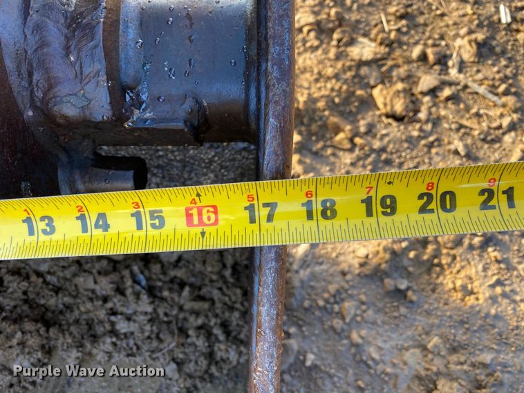 image for item DN8138 2005 Bobcat 430HAG  mini excavator