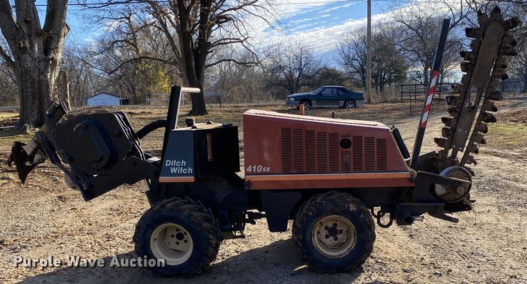 image for item DN8139 2002 Ditch Witch 410SX  trencher