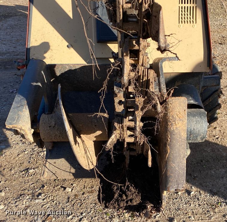 image for item DN8139 2002 Ditch Witch 410SX  trencher