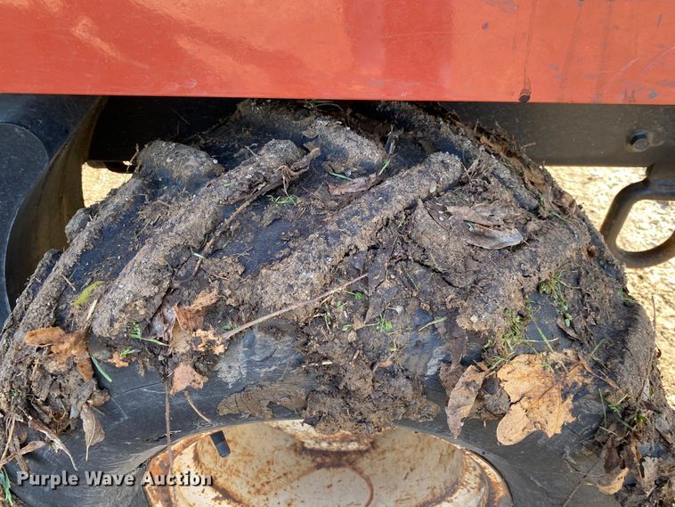 image for item DN8139 2002 Ditch Witch 410SX  trencher