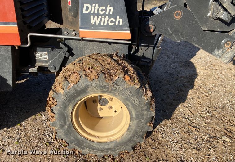 image for item DN8139 2002 Ditch Witch 410SX  trencher