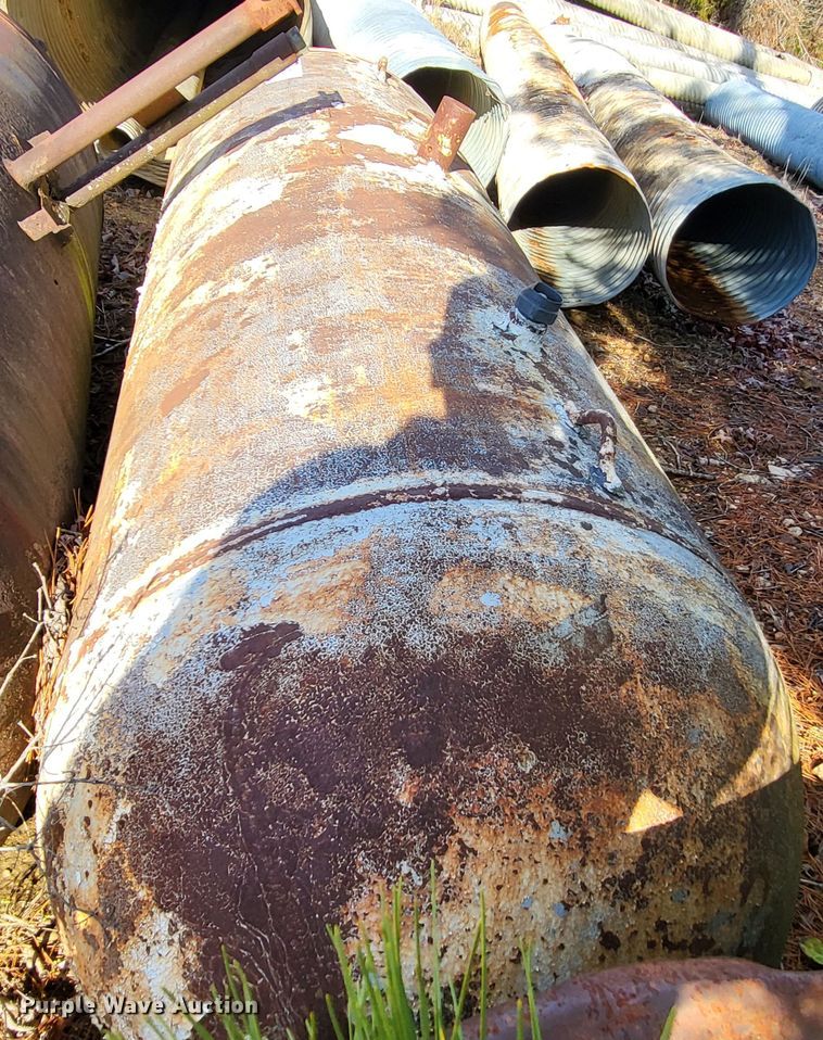 image for item DO3451 (2) propane tanks